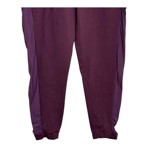 Gymshark Women's burgundy Jogger Mesh Panels Size large - Picture 4 of 7
